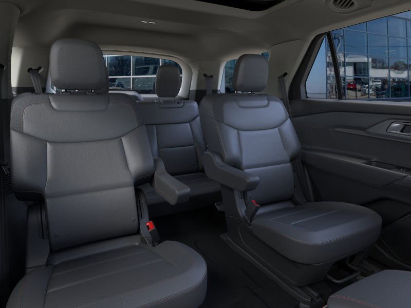 2025 Ford Explorer photo 10