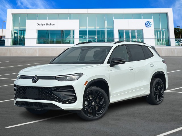 Certified Pre-Owned 2025 Volkswagen Tiguan 2.0T SE R-Line