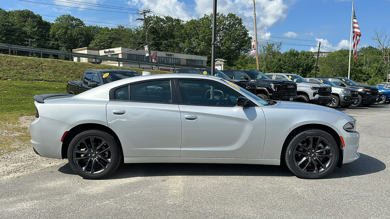 2022 Dodge Charger SXT AWD photo 3