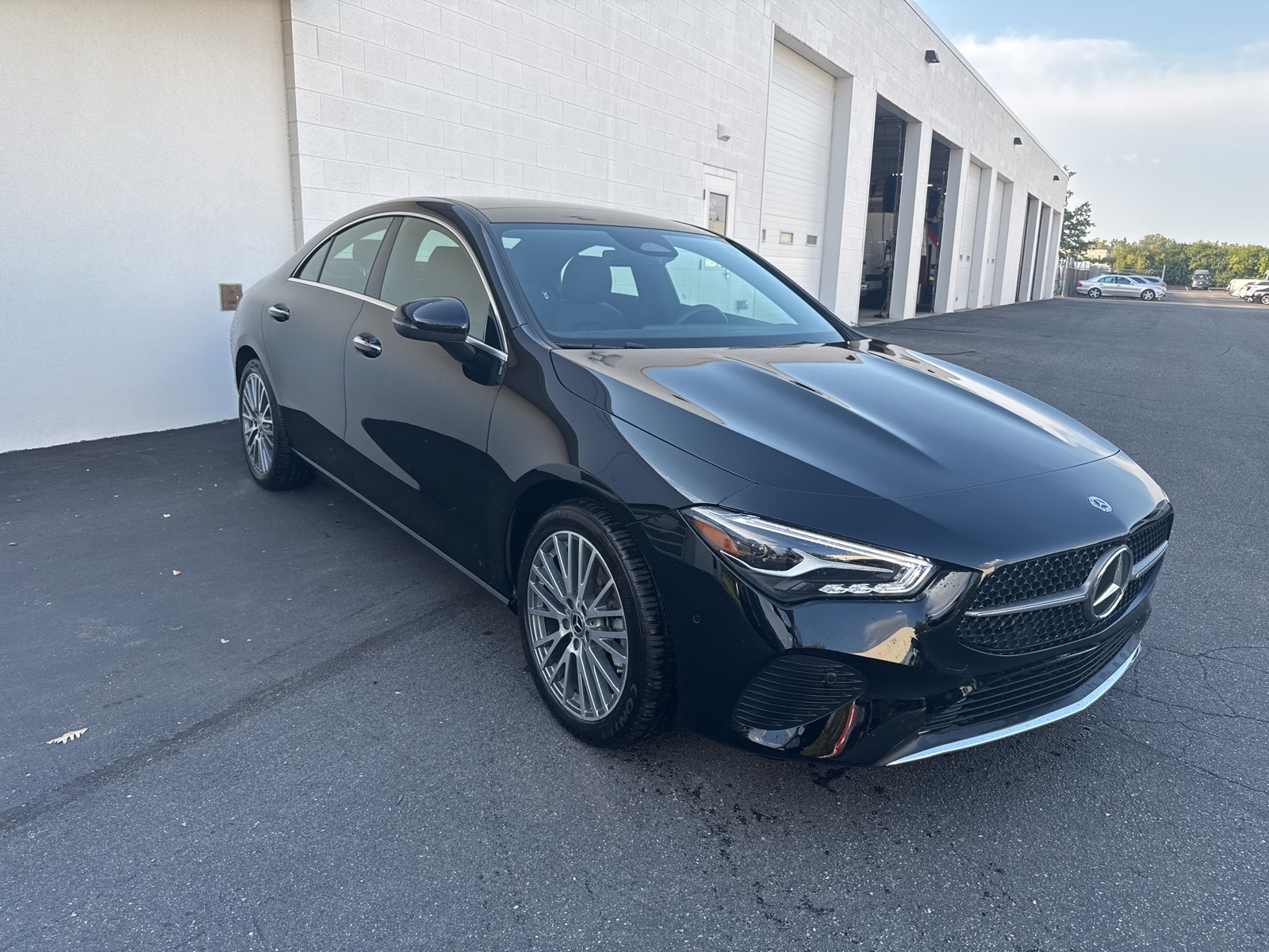 2025 Mercedes Benz CLA 250 4MATIC photo 2