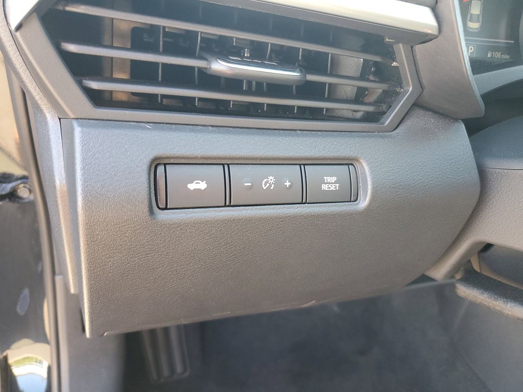 2022 Nissan Altima 2.5 SR photo 16