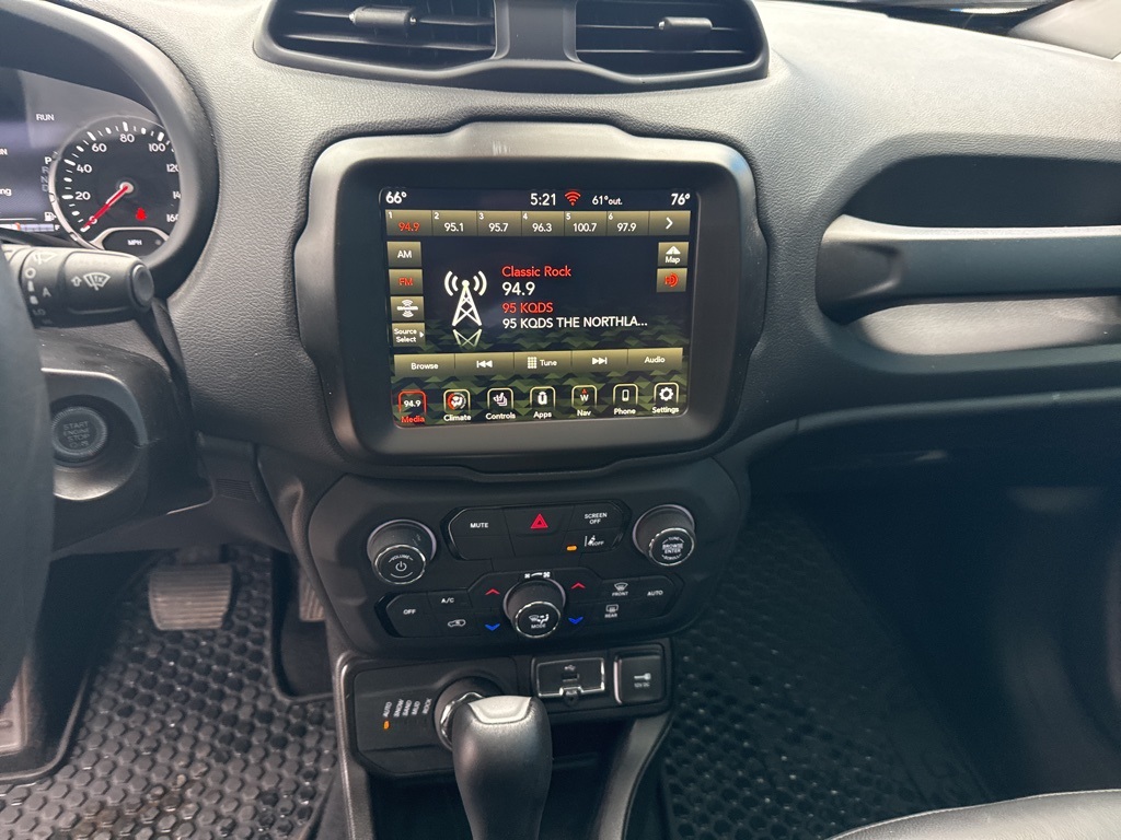 2023 Jeep Renegade Trailhawk photo 24