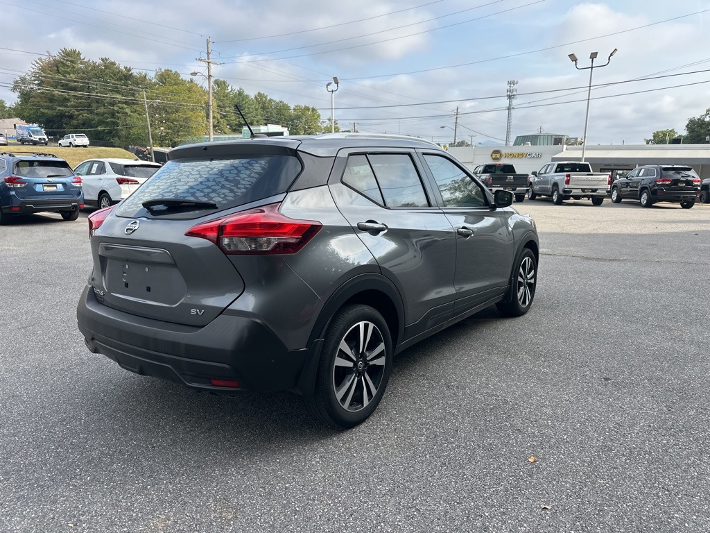 2019 Nissan Kicks SV photo 4