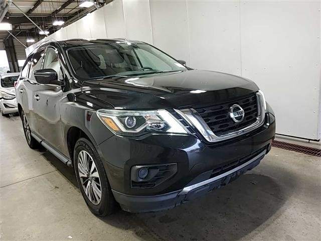 2020 Nissan Pathfinder S