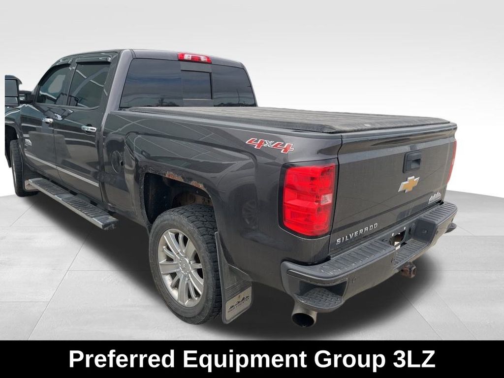 2014 Chevrolet Silverado 1500 High Country photo 3