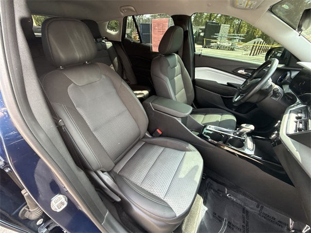 2024 Chevrolet Trax LT photo 22