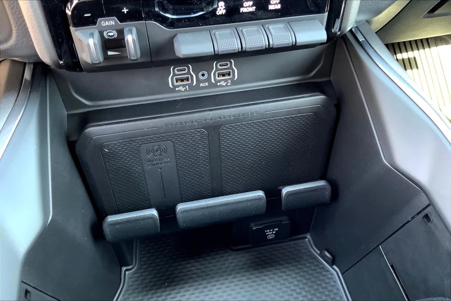 2025 Ram 1500 Laramie photo 18