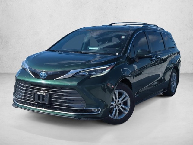 エレナ、ジュリア、銀座ゼリー2 Pre-Owned 2022 Toyota Sienna XSE Mini-van Passenger in Tampa
