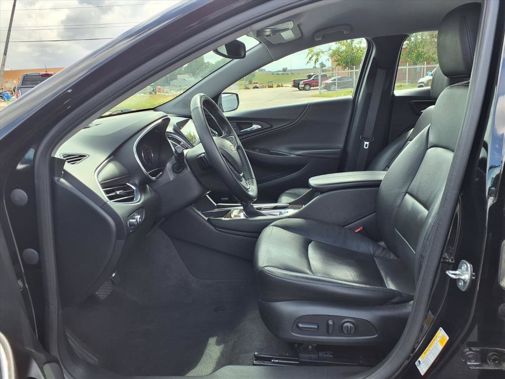 2024 Chevrolet Malibu Premier 2LT photo 25