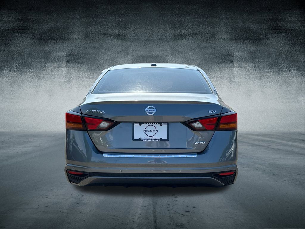 2022 Nissan Altima 2.5 SV photo 3