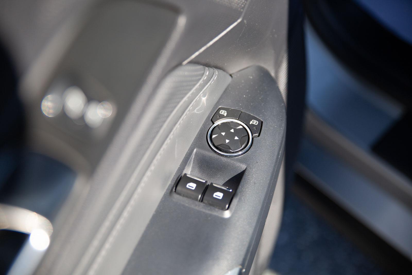 2024 Ford Mustang EcoBoost Premium photo 19