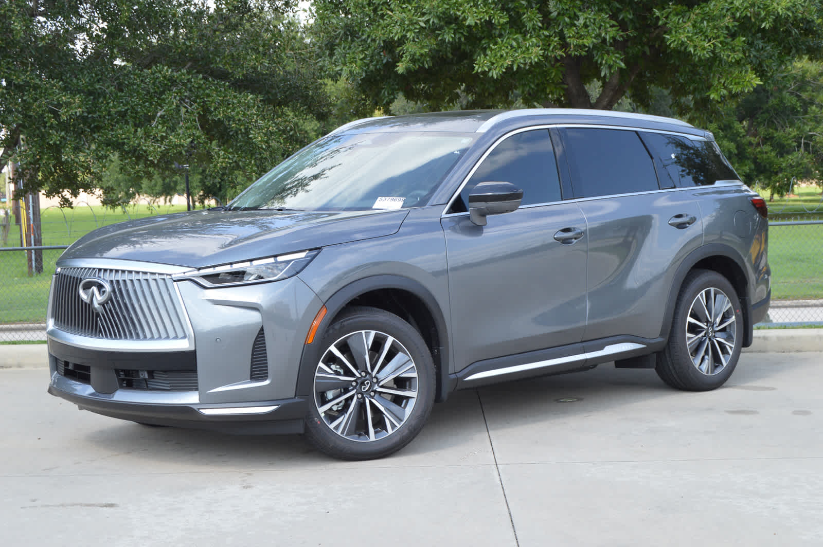 2026 INFINITI QX60 LUXE's photo