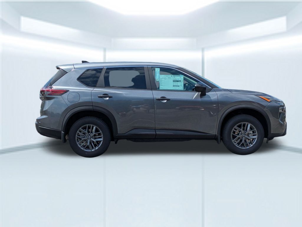 2026 Nissan Rogue S photo 6