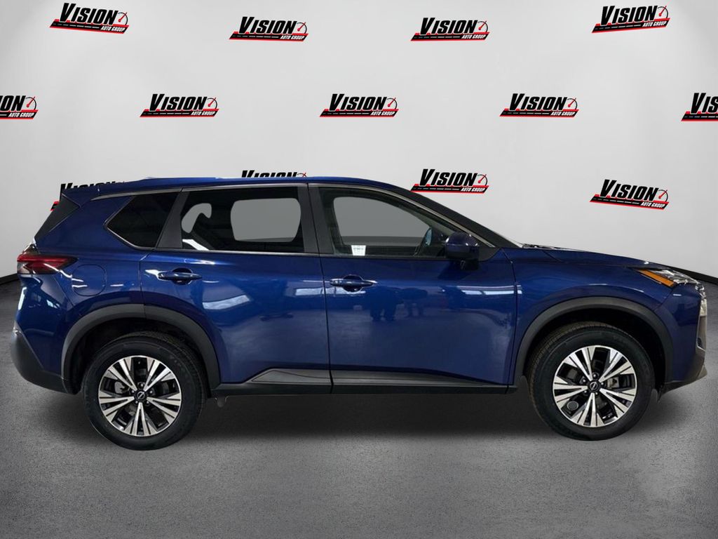 2023 Nissan Rogue SV photo 4
