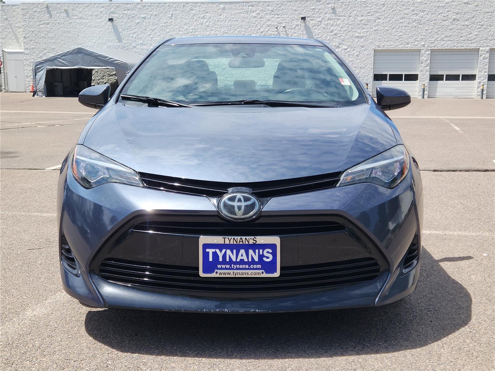 2017 Toyota Corolla LE photo 2
