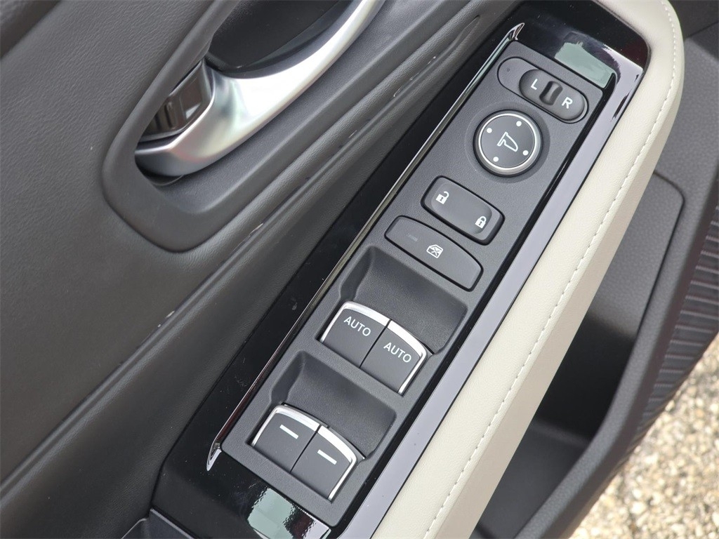 2025 Honda Accord Hybrid Touring photo 24