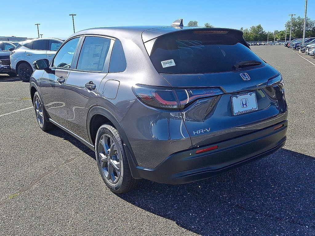 2026 Honda HR-V LX photo 2