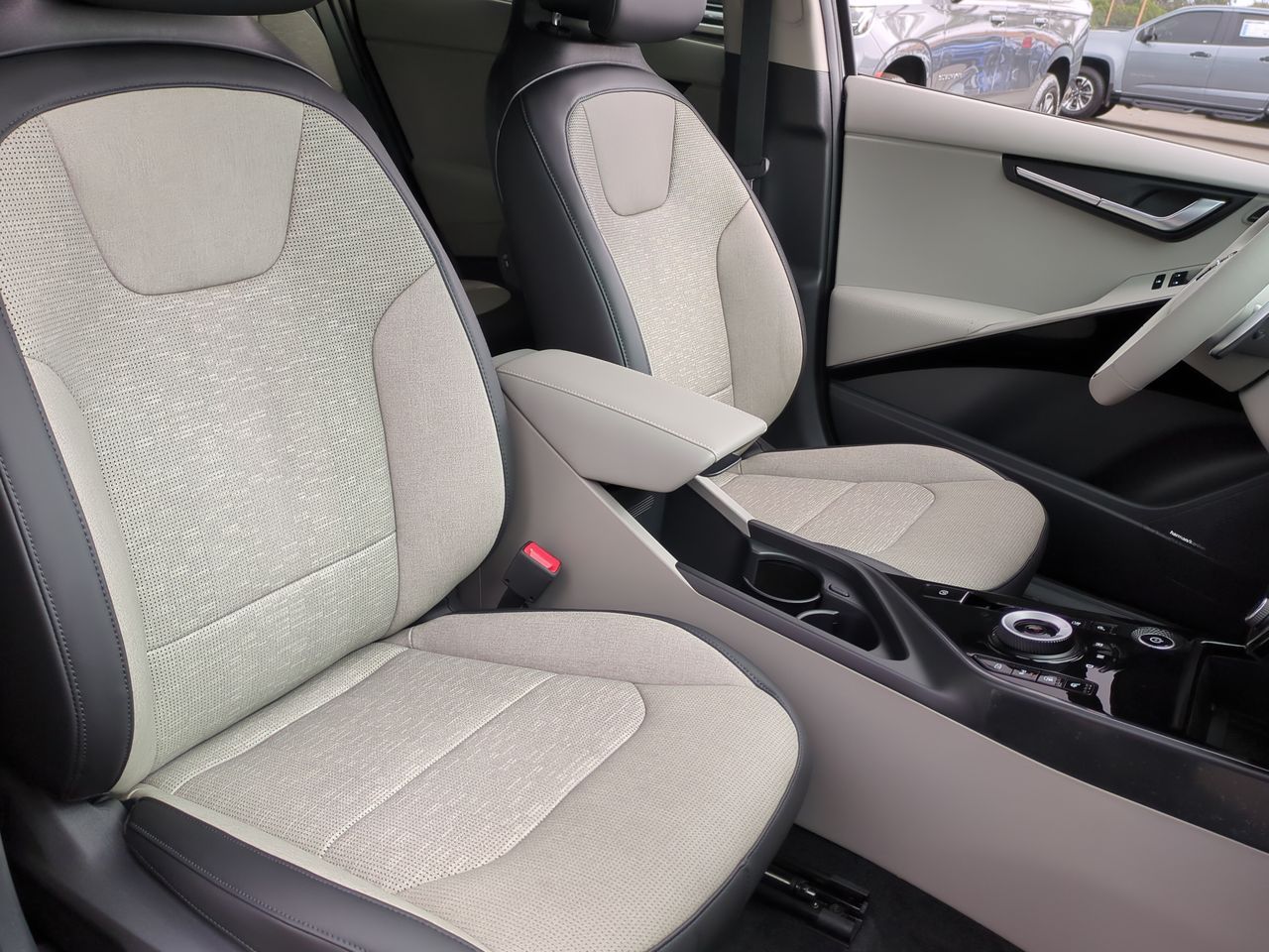 2024 Kia Niro EV Wave photo 26