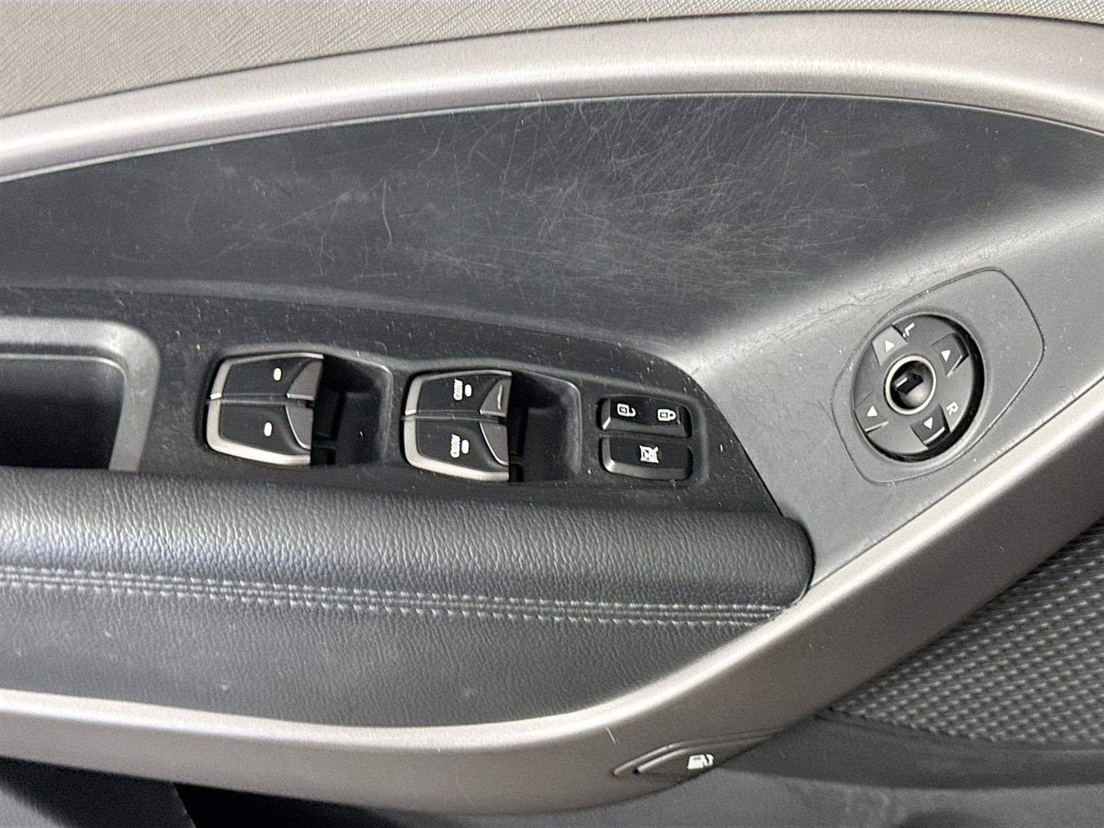 2016 Hyundai Santa Fe Sport Base photo 17
