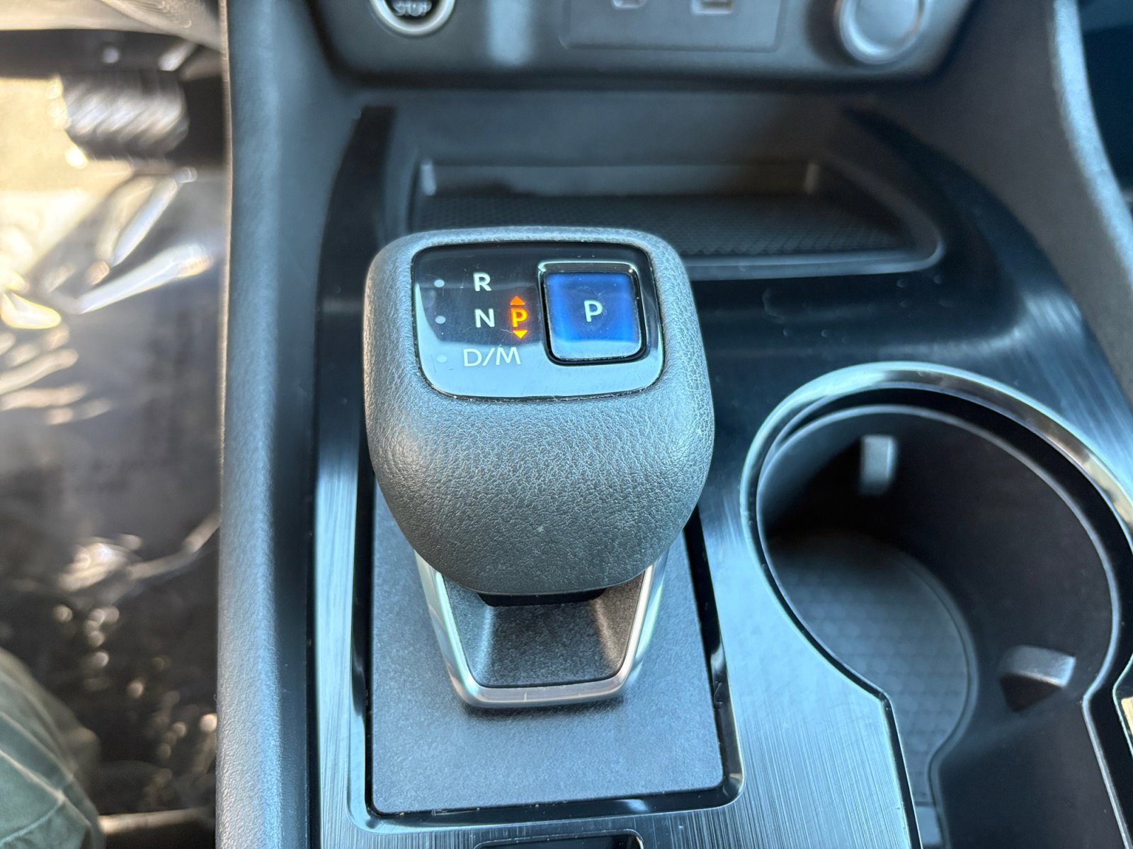 2021 Nissan Rogue SV photo 22