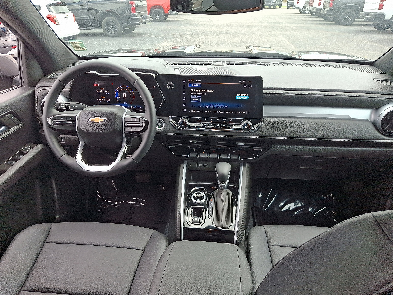 2024 Chevrolet Colorado LT photo 15