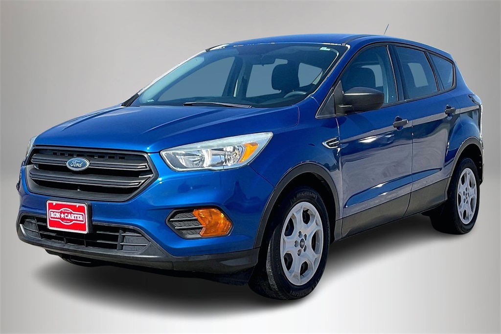 2017 Ford Escape S photo 2