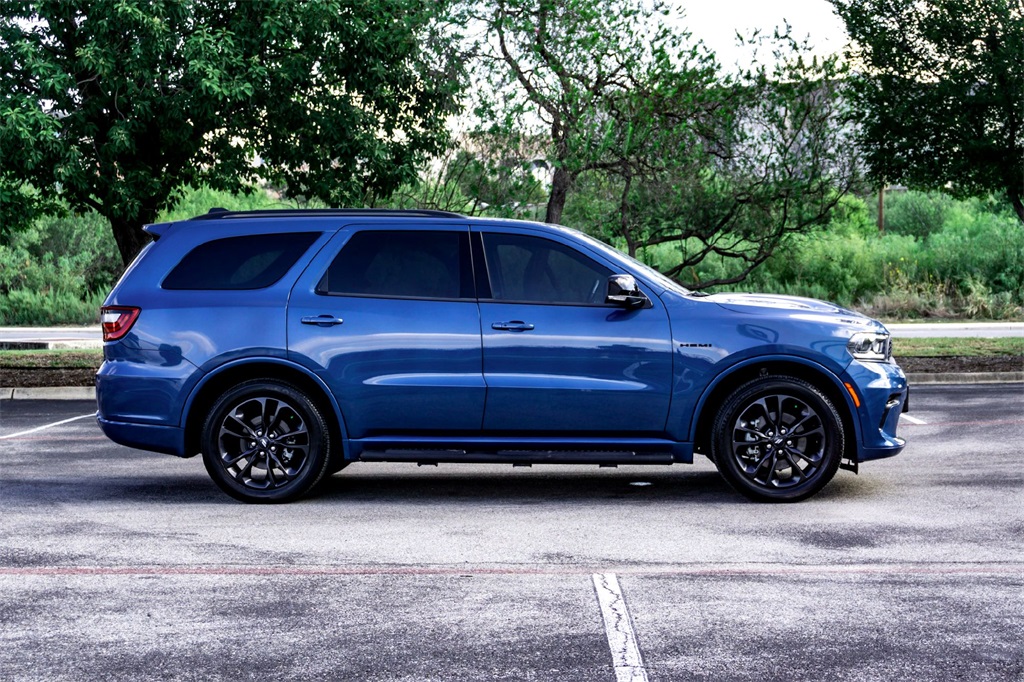 2024 Dodge Durango R/T Plus photo 3