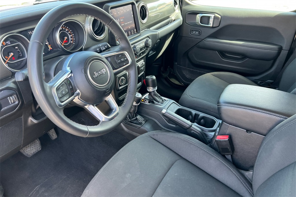 2023 Jeep Gladiator Overland photo 4