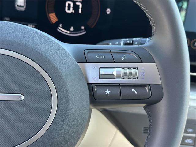 2026 Hyundai Kona SEL photo 17