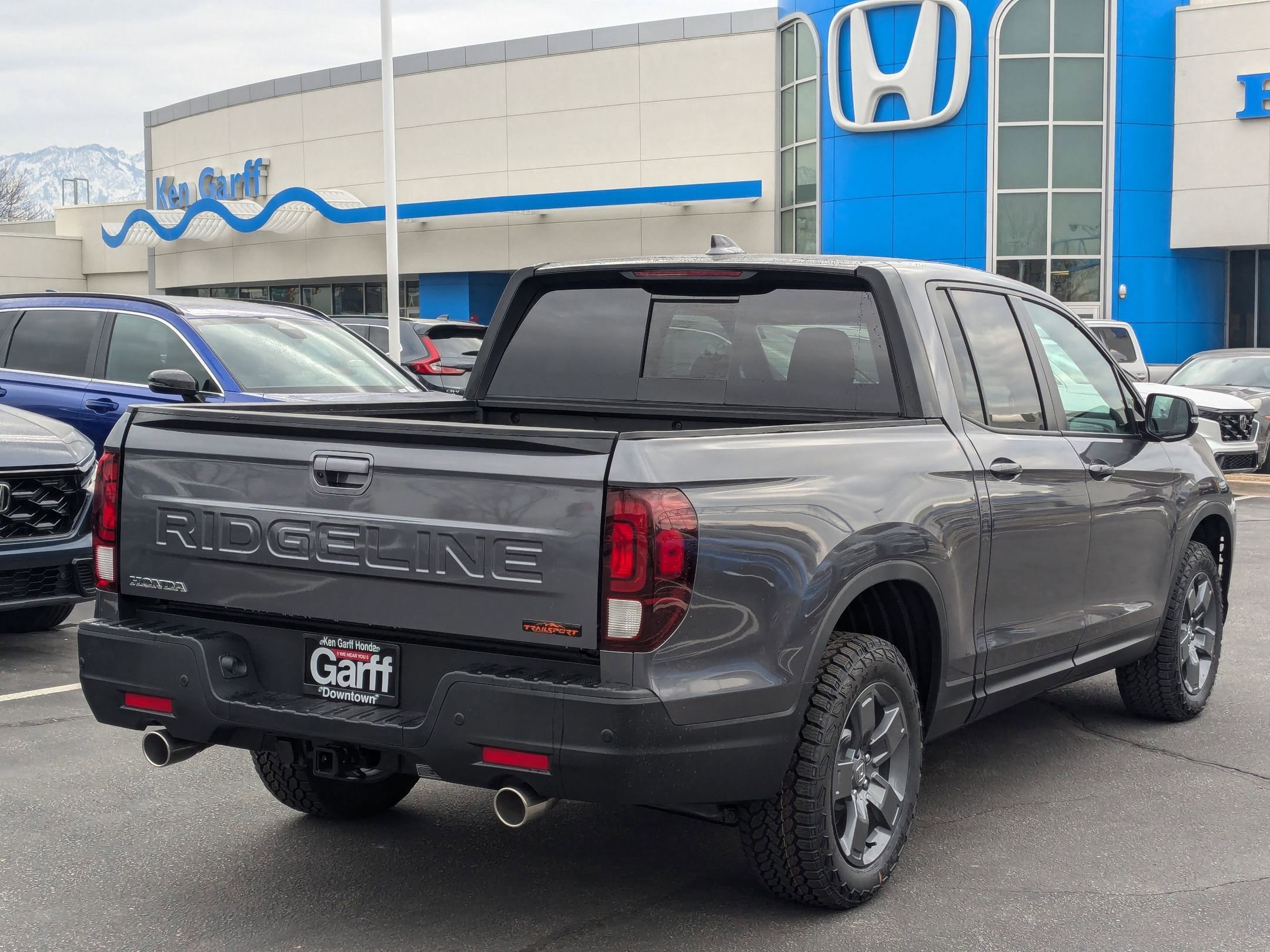 2025 Honda Ridgeline TrailSport photo 3