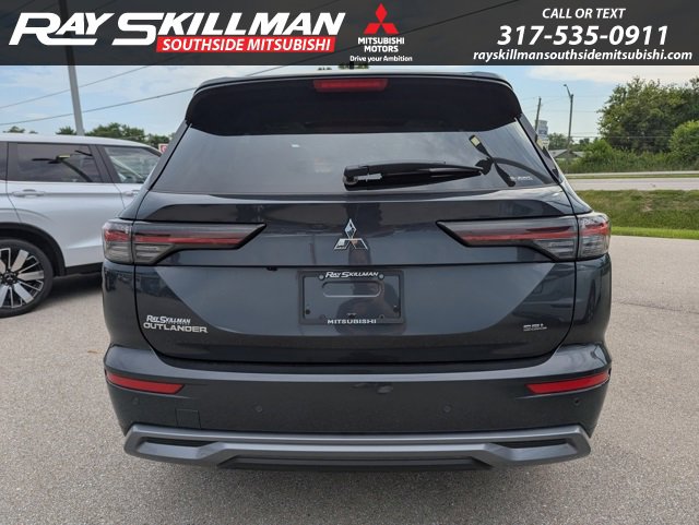 2025 Mitsubishi Outlander SEL photo 6