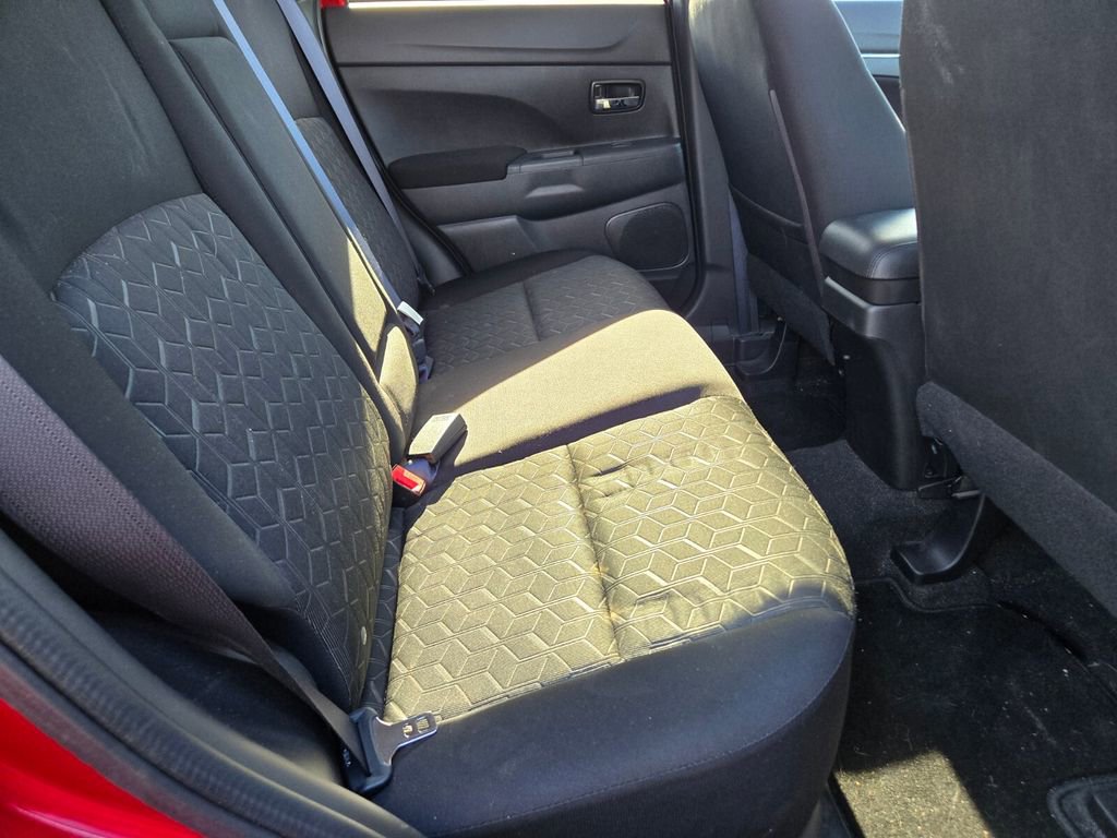 2020 Mitsubishi Outlander Sport ES photo 3