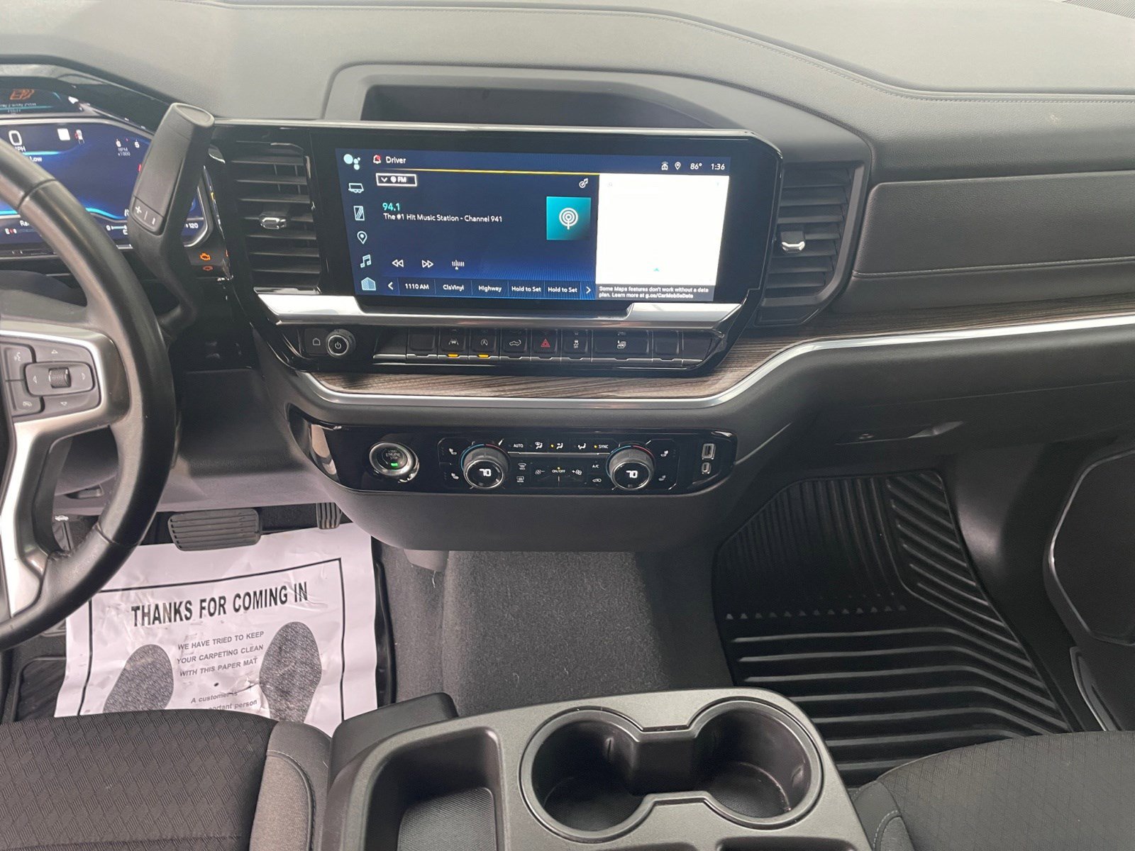 2022 Chevrolet Silverado 1500 LT photo 10