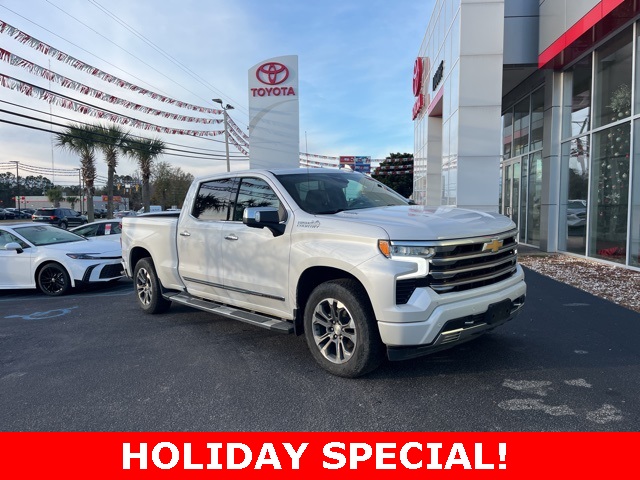 2022 Chevrolet Silverado 1500 High Country's photo