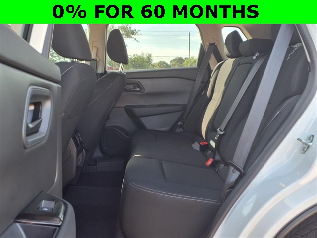 2025 Nissan Rogue S photo 4