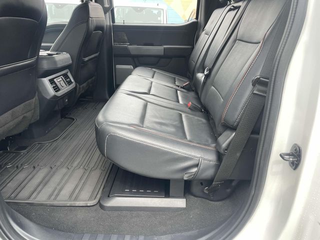 2023 Ford F-250 Lariat photo 13