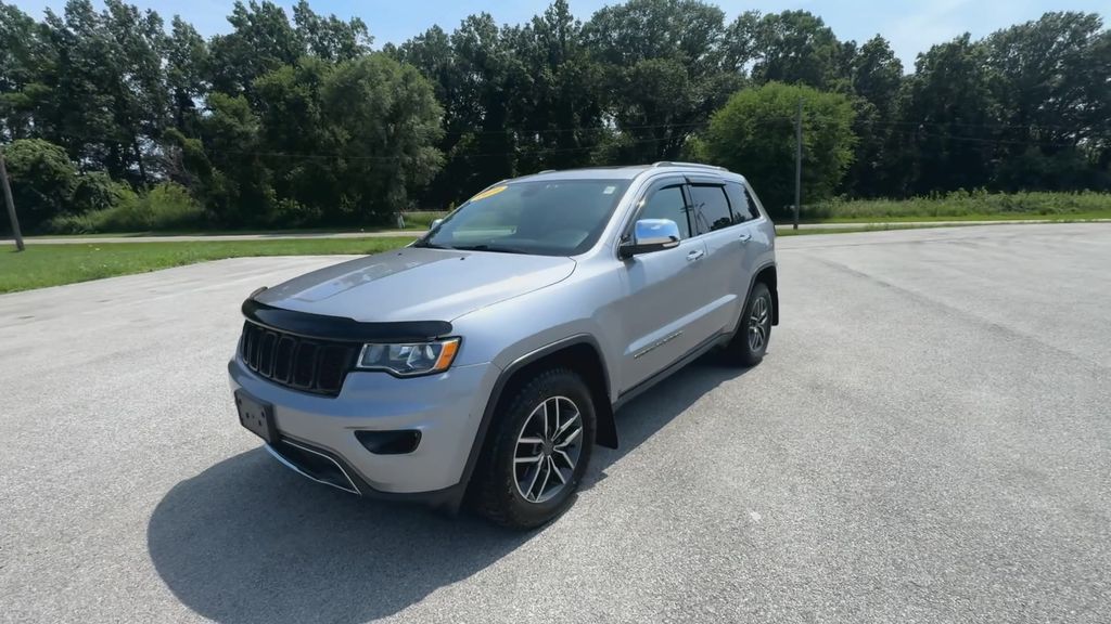 2019 Jeep Grand Cherokee Limited photo 2