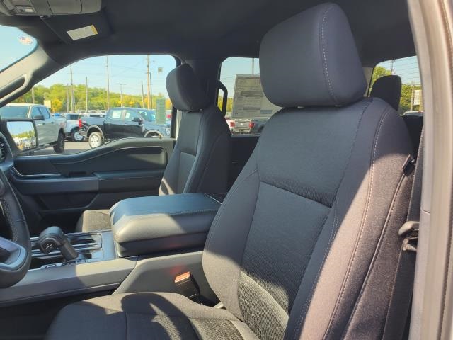2025 Ford F-150 XLT photo 13