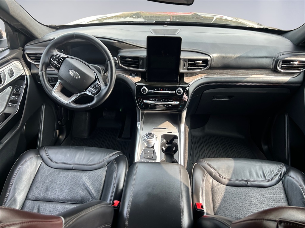 2021 Ford Explorer Platinum photo 6