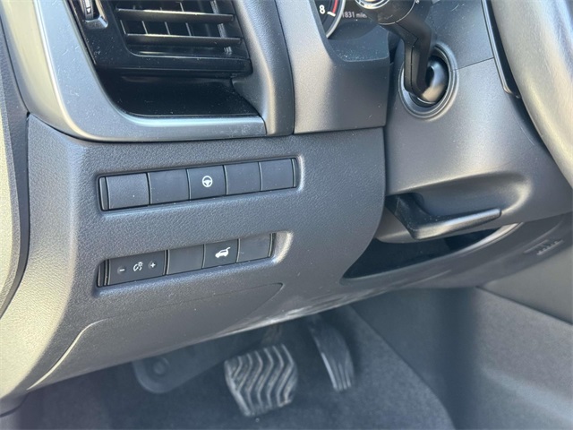 2023 Nissan Rogue SL photo 28