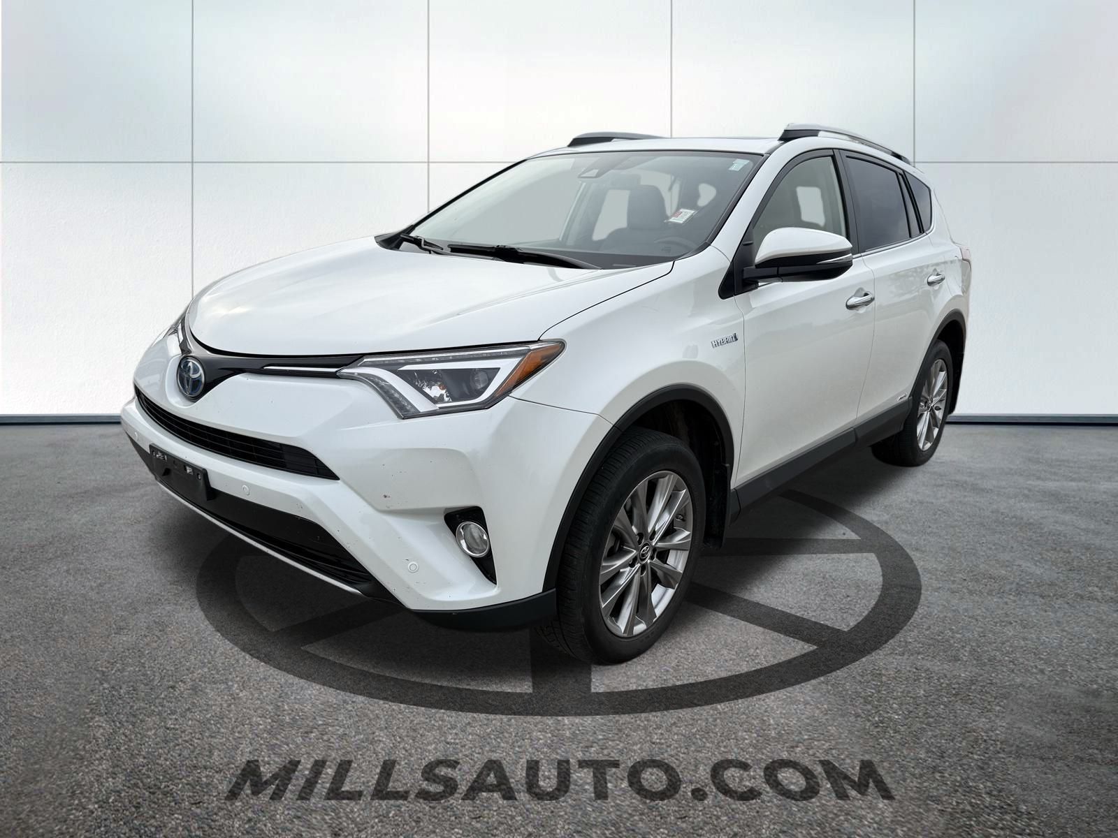 Used 2018 Toyota RAV4 Limited with VIN JTMDJREVXJD182274 for sale in Willmar, Minnesota