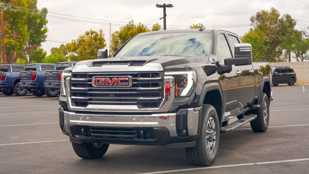 2026 Gmc Sierra 3500 HD SLT photo 2