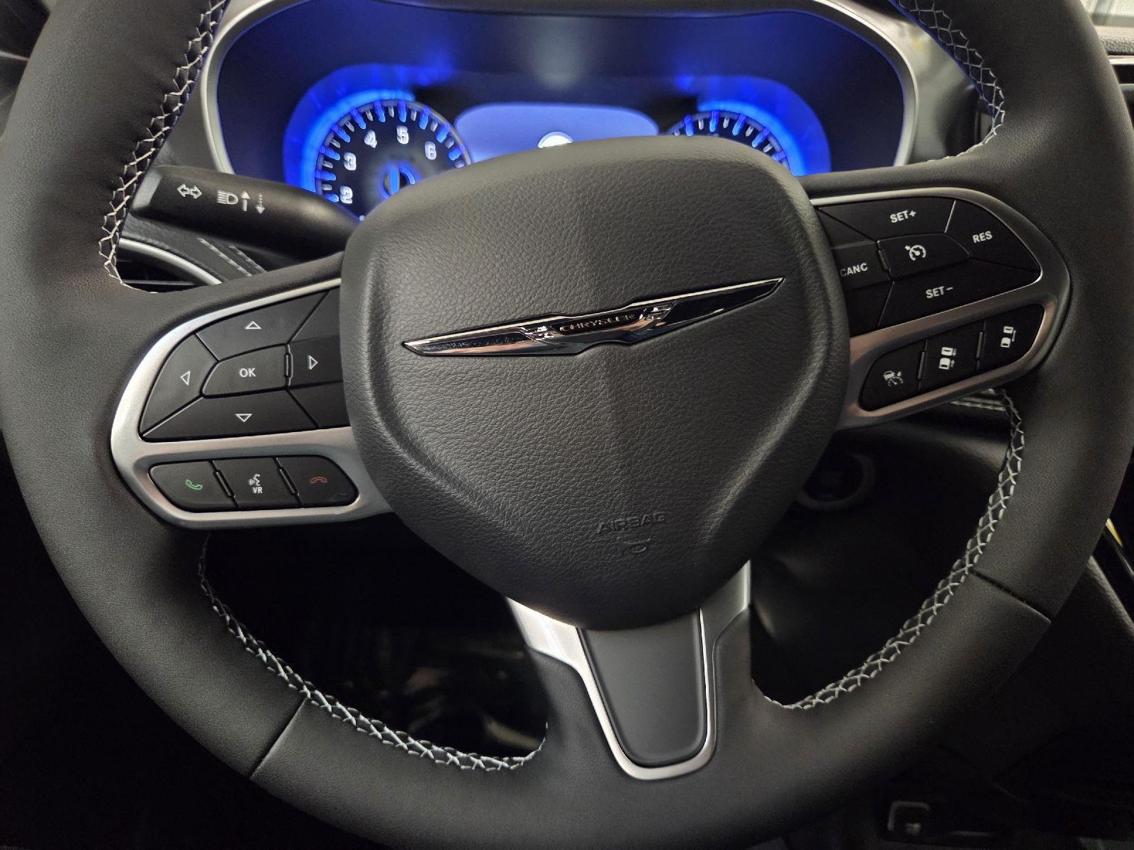 2026 Chrysler Pacifica photo 11