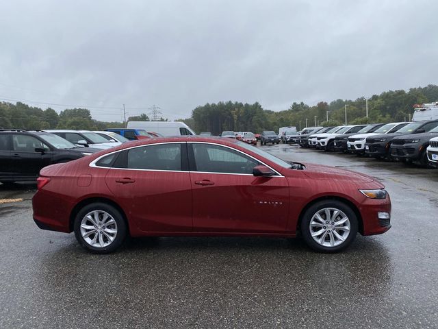 2024 Chevrolet Malibu 1LT photo 2