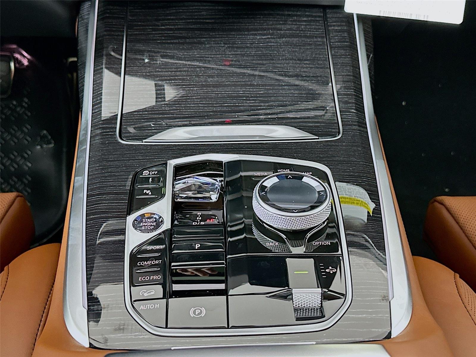 2026 Bmw X7 M60i photo 16