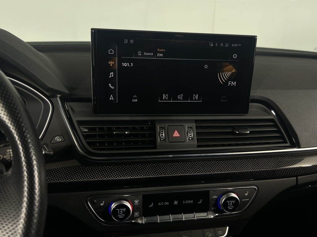 2022 Audi SQ5 Premium Plus photo 19