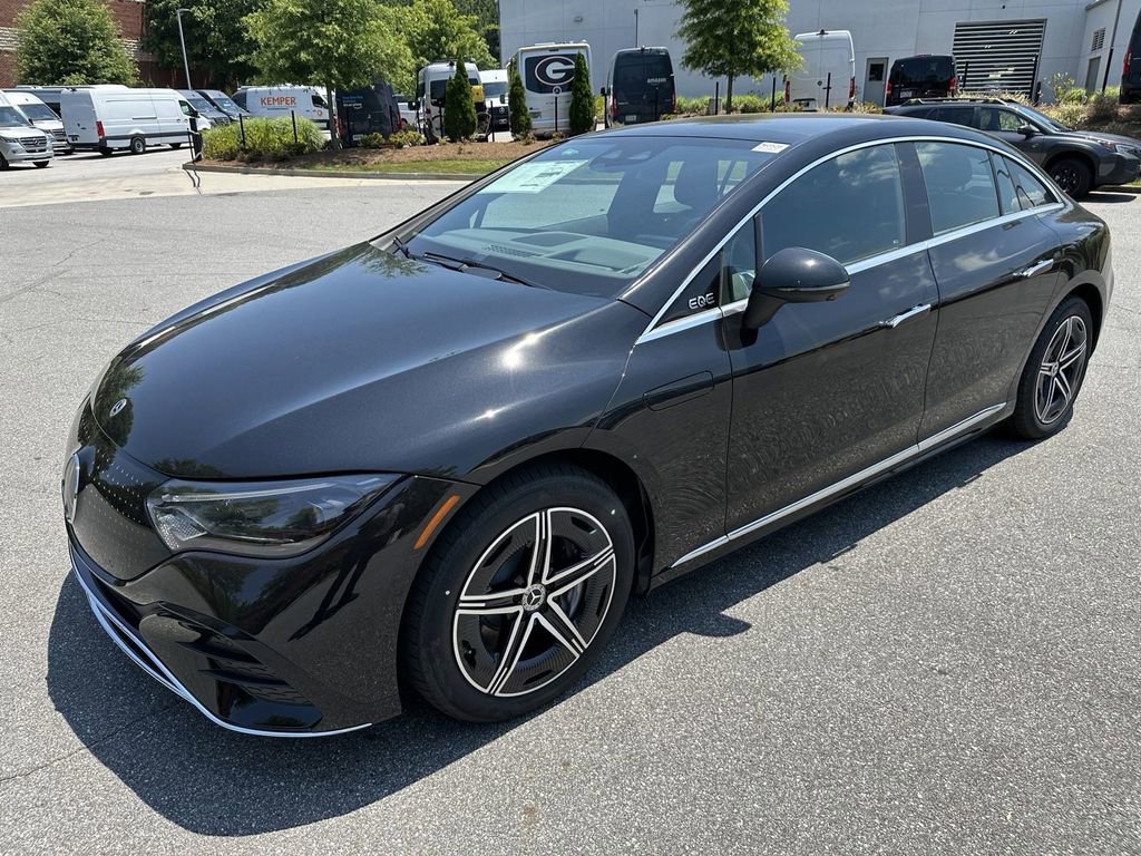 2024 Mercedes Benz EQE-Class Sedan photo 4