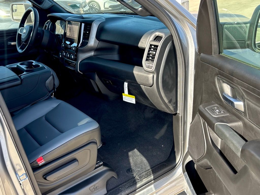 2026 Ram 1500 Tradesman photo 21