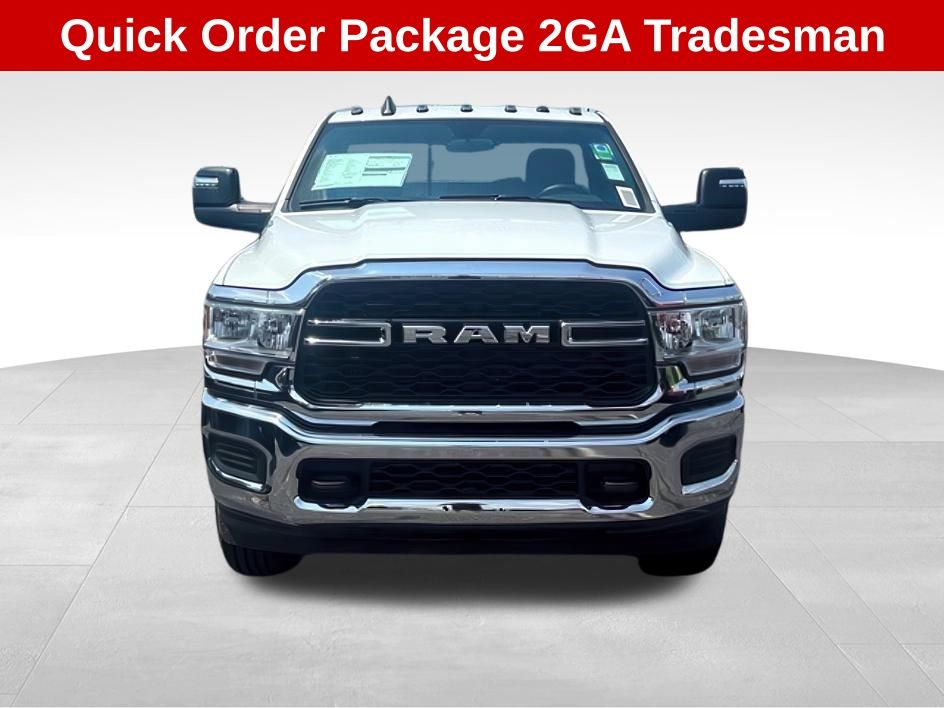 2024 Ram 3500 Tradesman photo 3