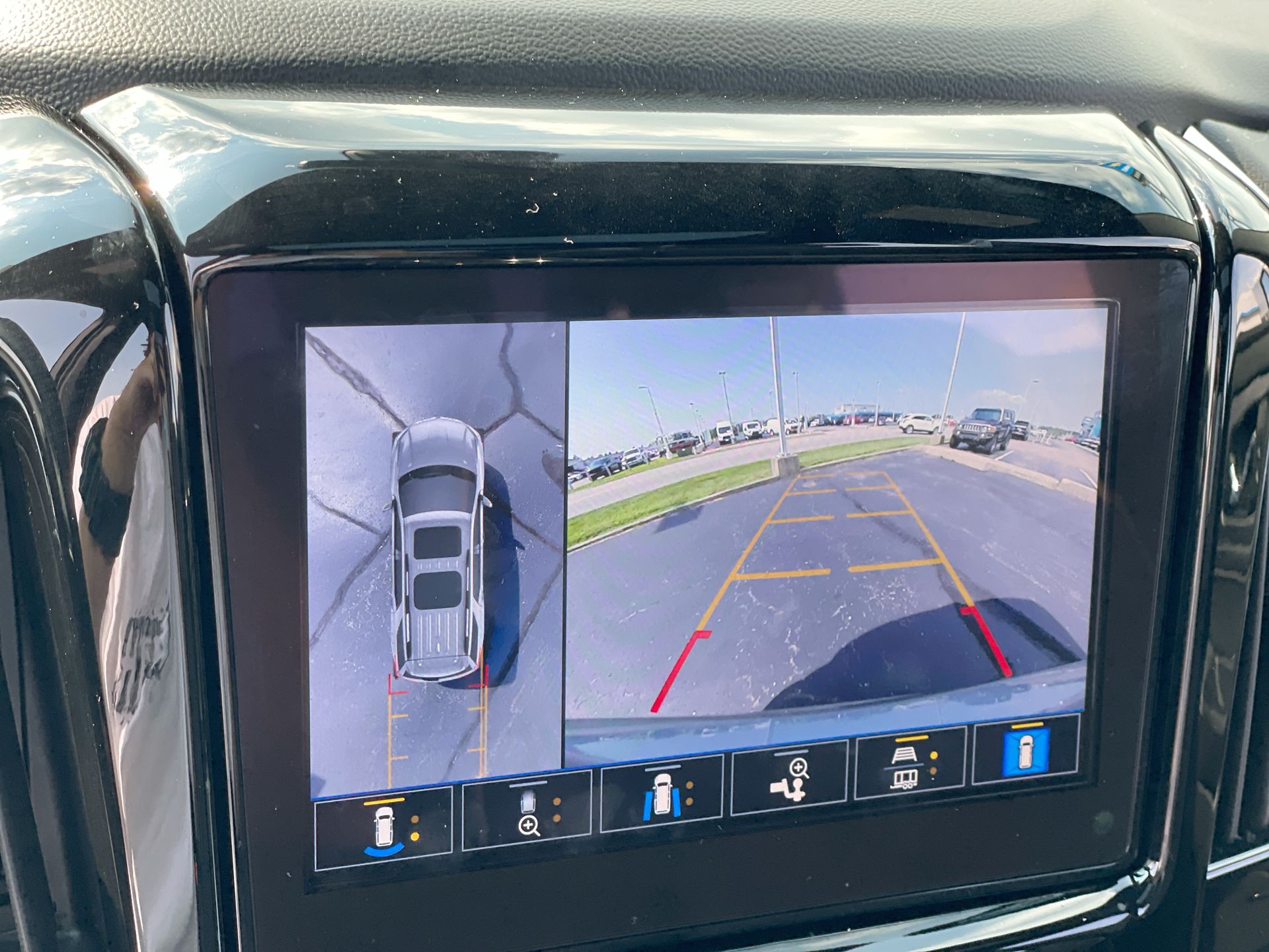 2023 Chevrolet Traverse Premier photo 15